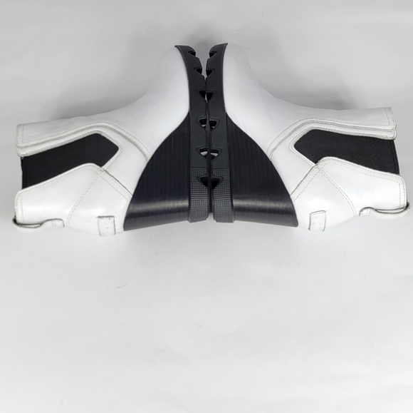 Sorel White and Black Wedge Ankle Boots #737 Size 7 - Picture 8 of 11